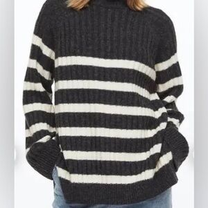 H&M Gray & Cream Striped Oversized Side Slit Turtleneck Tunic Sweater – Size S